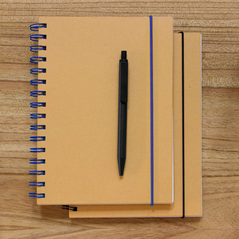 Cuaderno 14 x 21 Cartón Kraft