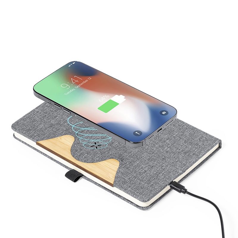 Cuaderno 14 x 21 Lineado Cargador 15W PET Reciclado